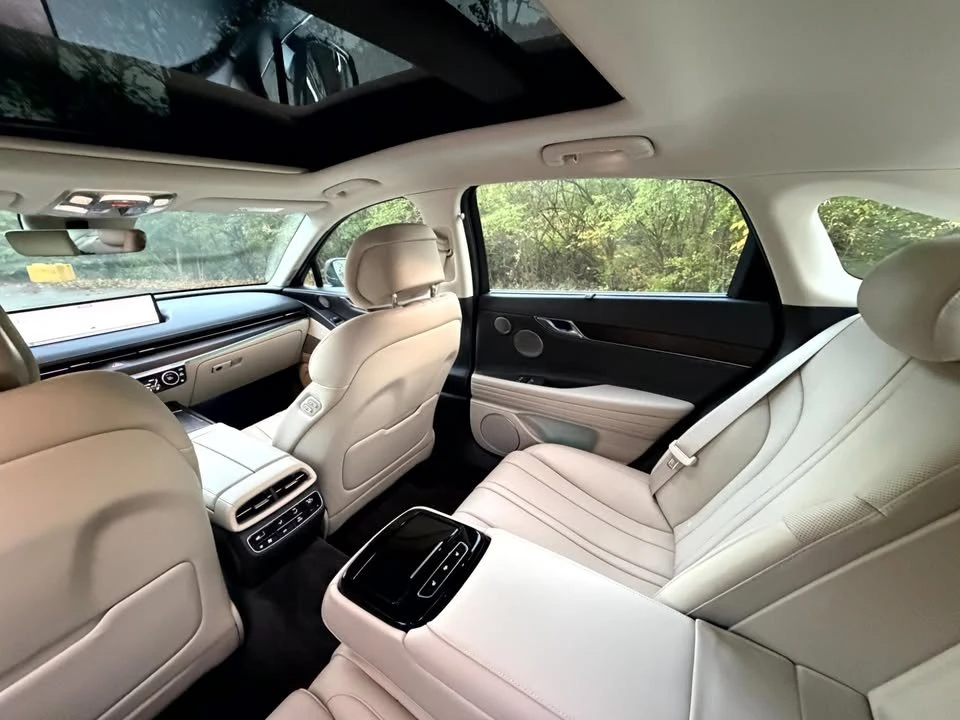 2022 Genesis G80 - Image 14 of 21