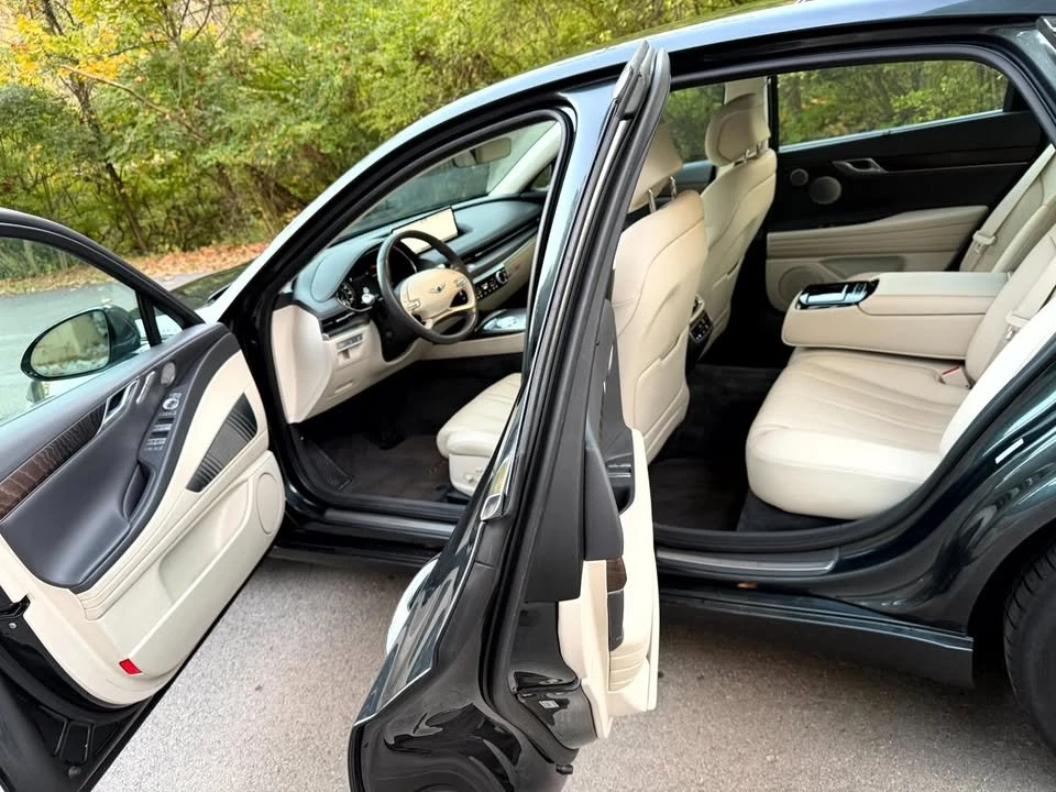 2022 Genesis G80 - Image 13 of 21