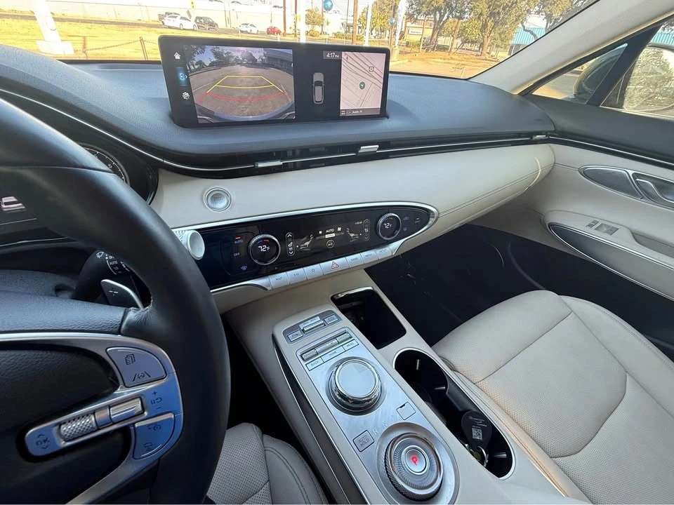 2022 Genesis GV70 - Image 9 of 14