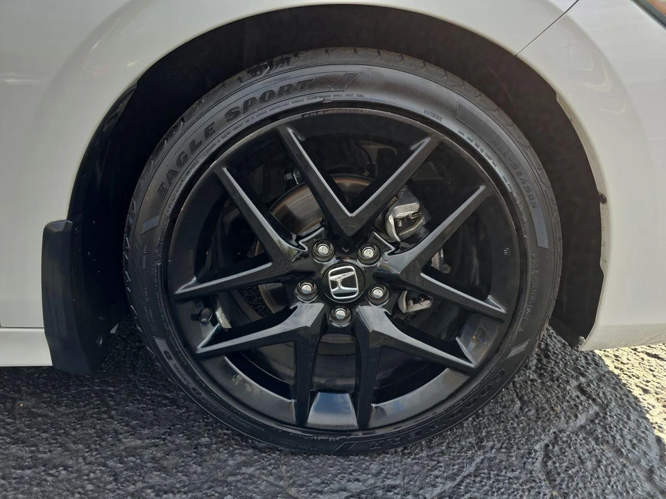 2022 Honda Civic 11th Gen - Image 16 of 26