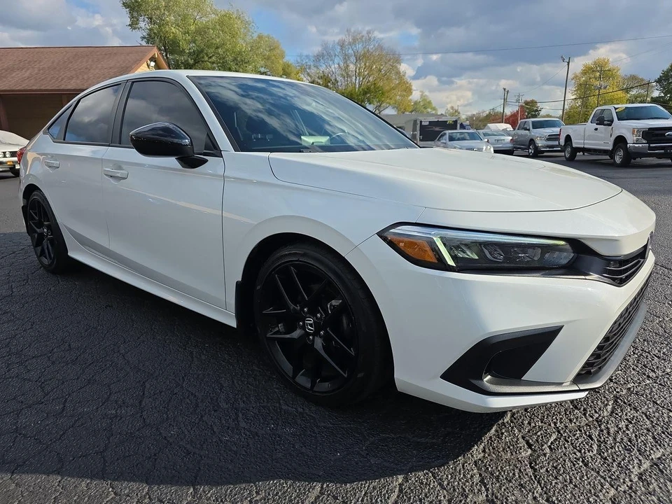 2022 Honda Civic 11th Gen - Image 18 of 26