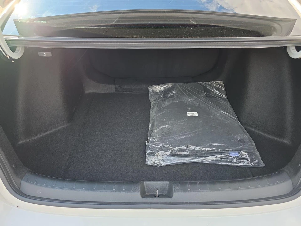 2022 Honda Civic 11th Gen - Image 15 of 26