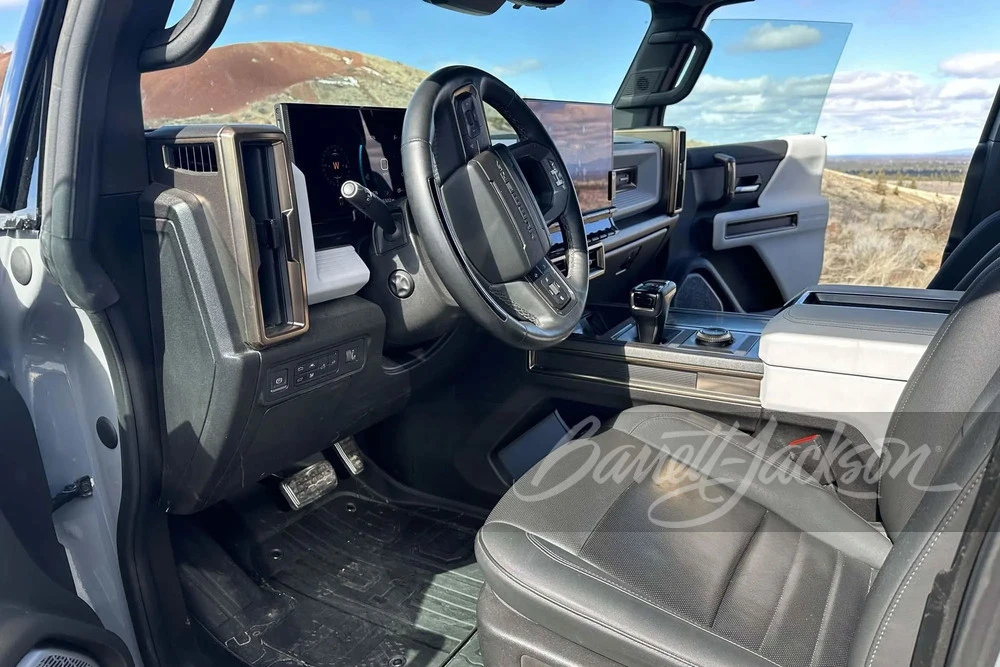 2022 Hummer - Image 23 of 31