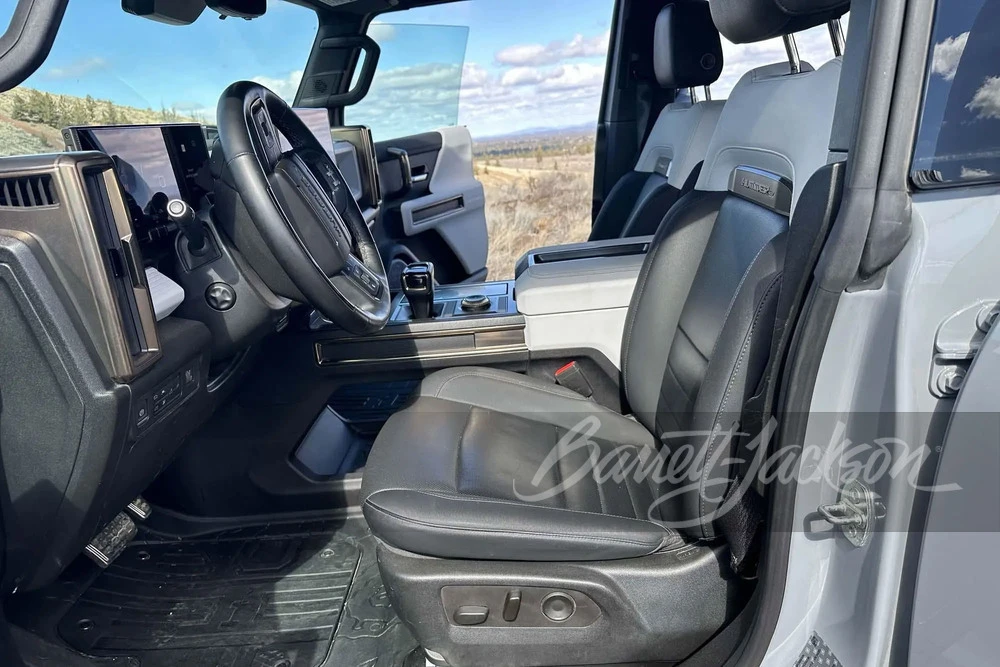 2022 Hummer - Image 21 of 31
