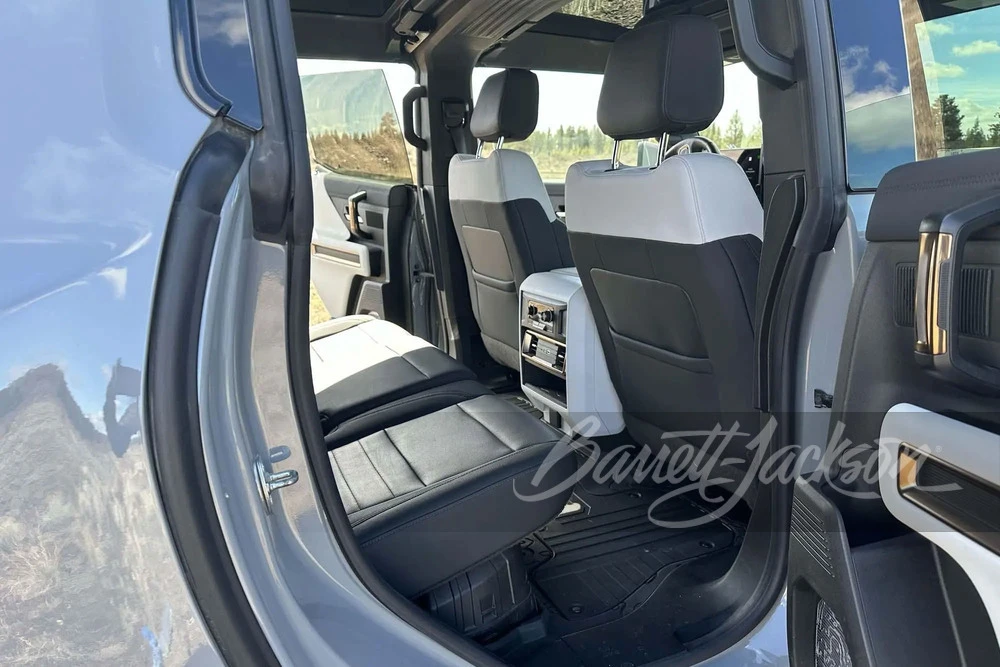 2022 Hummer - Image 15 of 31