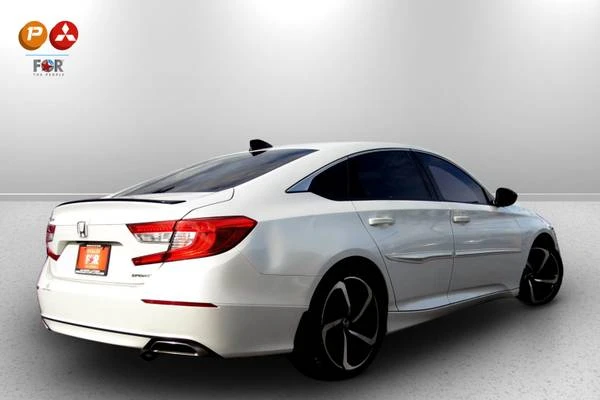 2022 Honda Accord 10th Gen - Image 5 of 21