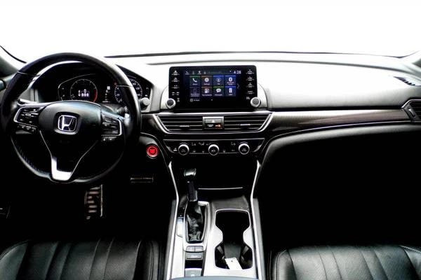 2022 Honda Accord 10th Gen - Image 15 of 21