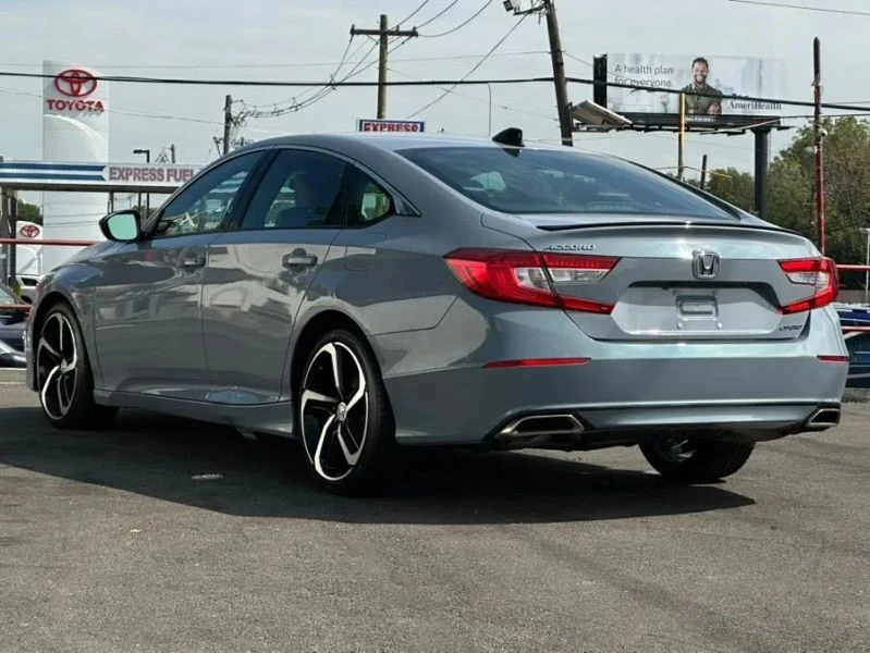 2022 Honda Accord 10th Gen - Image 6 of 12