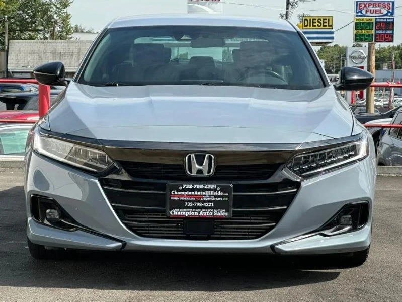 2022 Honda Accord 10th Gen - Image 2 of 12