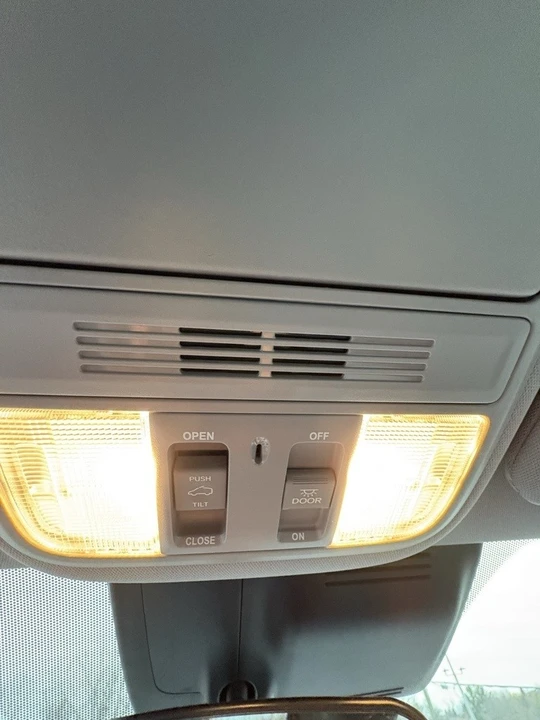 2022 Honda CR-V 5th Gen - Image 19 of 21