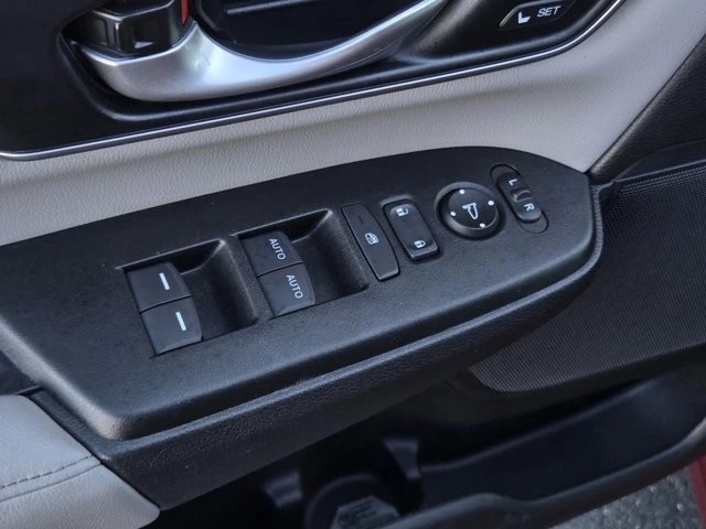 2022 Honda CR-V 5th Gen - Image 11 of 12