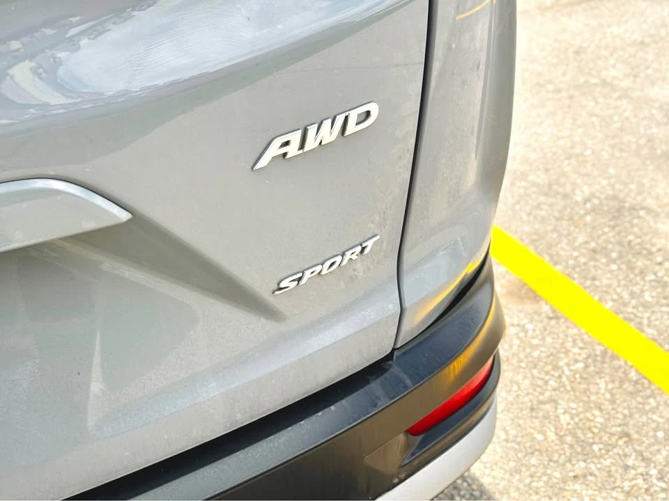 2022 Honda CR-V 5th Gen - Image 9 of 18