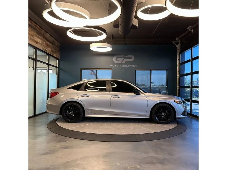 2022 Honda Civic 11th Gen - Image 2 of 18