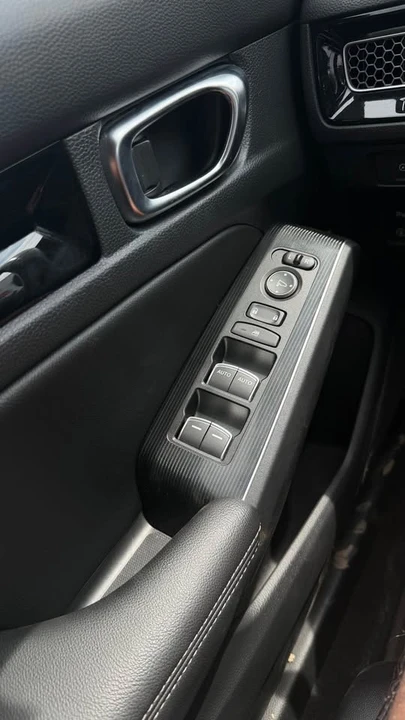 2022 Honda Civic 11th Gen - Image 8 of 9