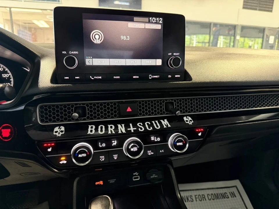 2022 Honda Civic 11th Gen - Image 13 of 31