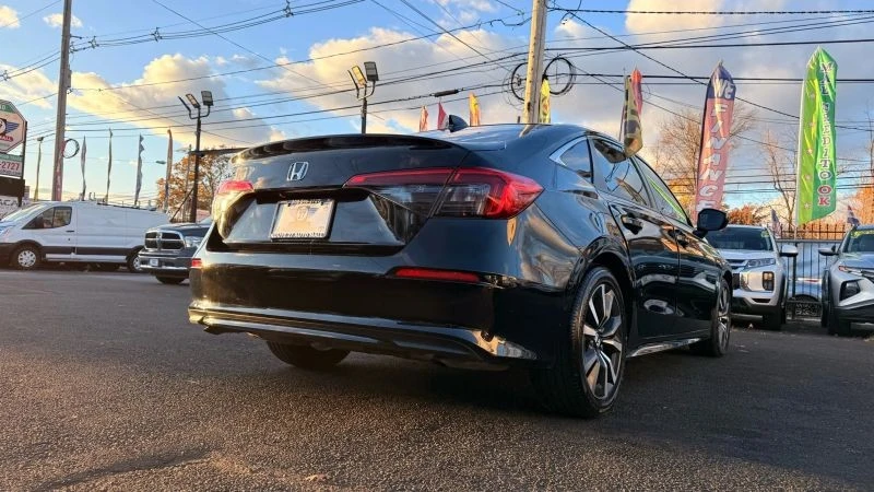 2022 Honda Civic 11th Gen - Image 9 of 12