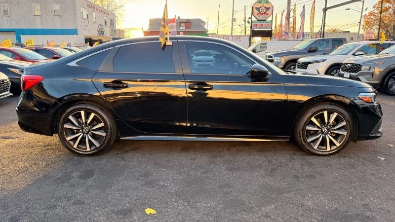 2022 Honda Civic 11th Gen - Image 11 of 12