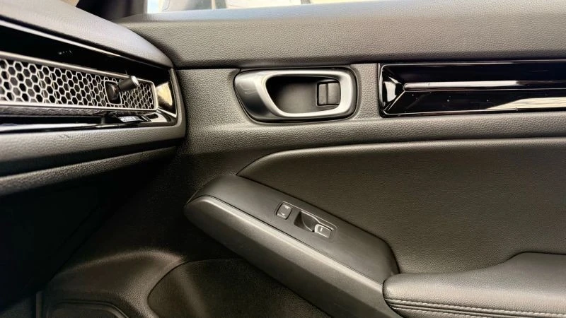 2022 Honda Civic 11th Gen - Image 10 of 12