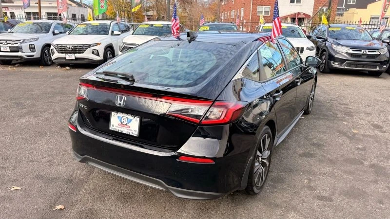 2022 Honda Civic 11th Gen - Image 9 of 12