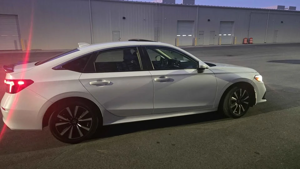 2022 Honda Civic 11th Gen - Image 5 of 14