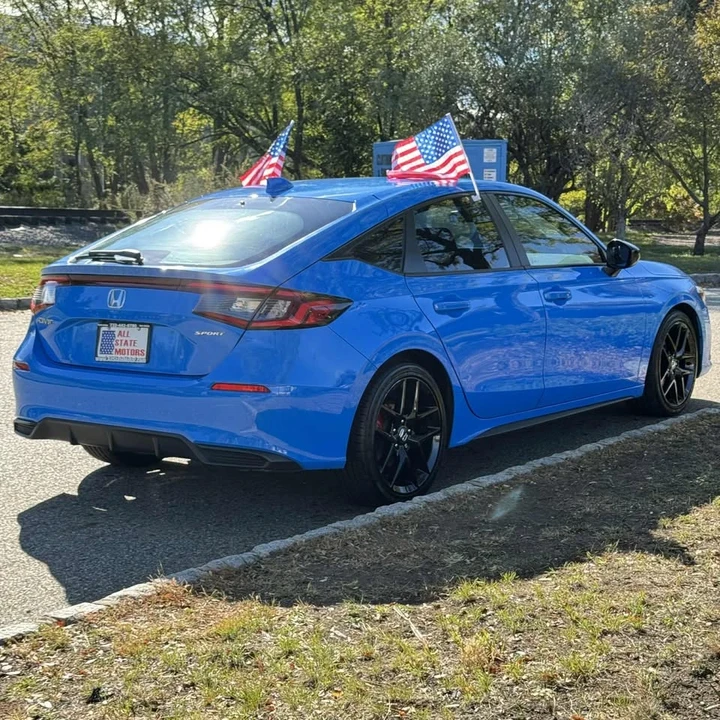 2022 Honda Civic 11th Gen - Image 2 of 7