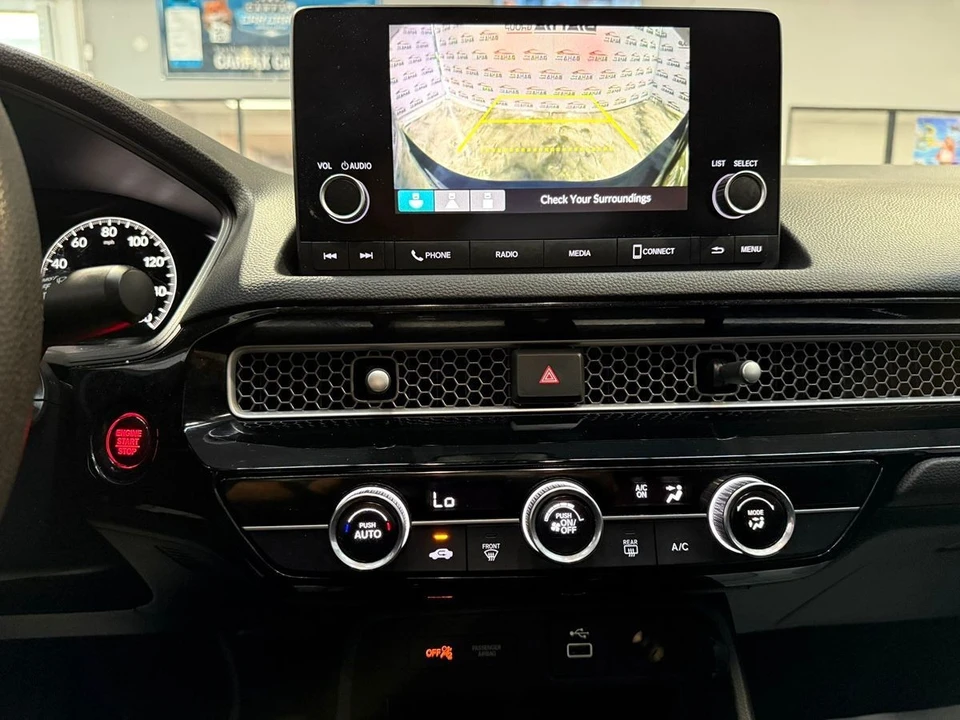 2022 Honda Civic 11th Gen - Image 18 of 31
