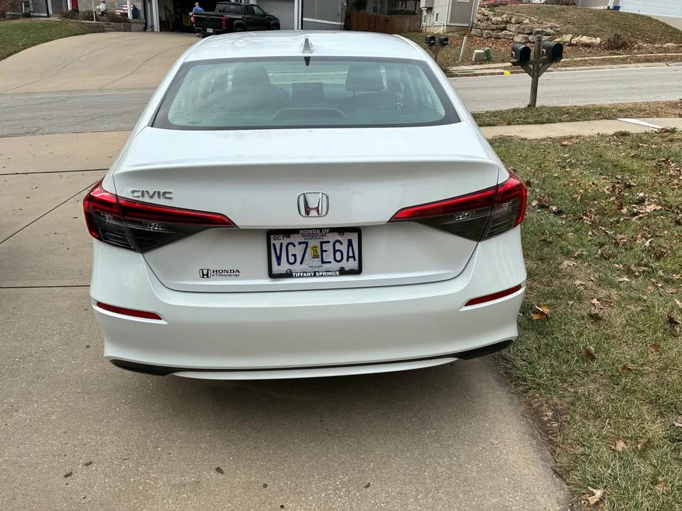 2022 Honda Civic 11th Gen - Image 13 of 20