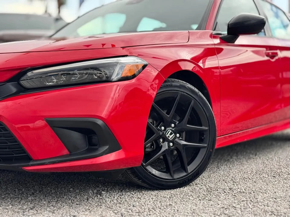 2022 Honda Civic 11th Gen - Image 10 of 12