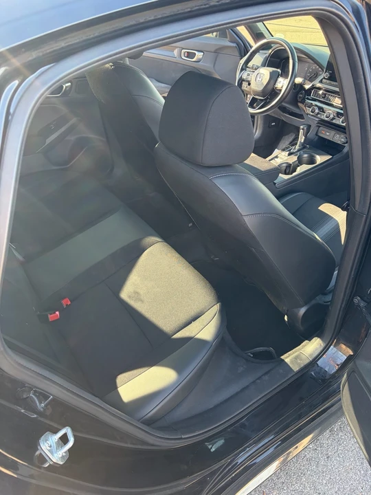 2022 Honda Civic 11th Gen - Image 15 of 21