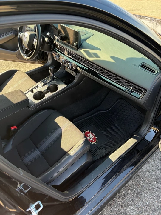 2022 Honda Civic 11th Gen - Image 11 of 21
