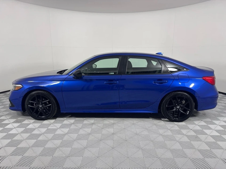 2022 Honda Civic 11th Gen - Image 9 of 12