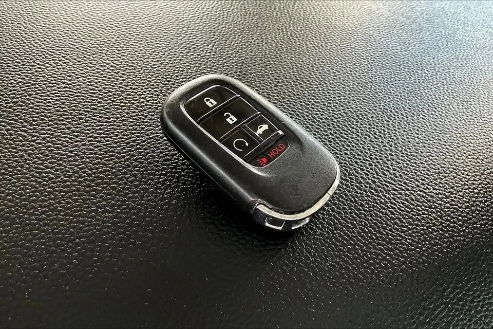 2022 Honda Civic 11th Gen - Image 18 of 18