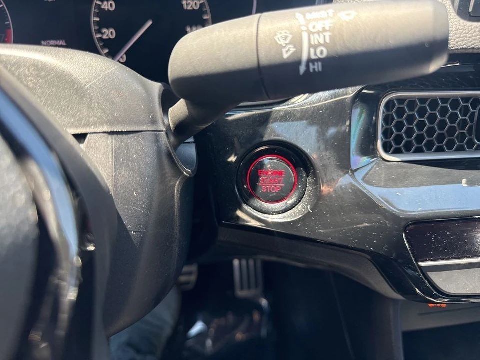 2022 Honda Civic 11th Gen - Image 19 of 31