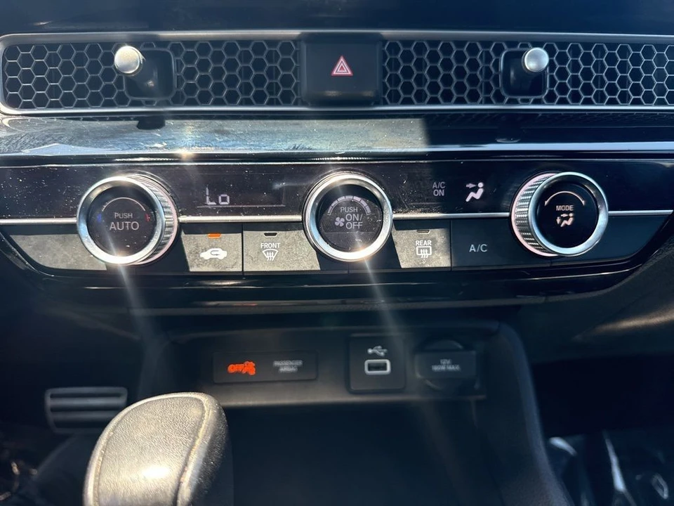 2022 Honda Civic 11th Gen - Image 17 of 31