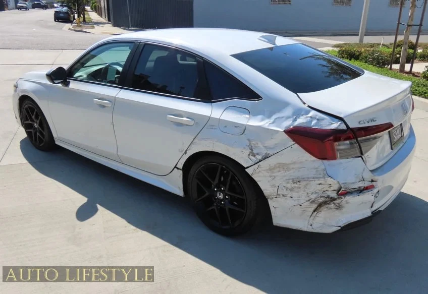 2022 Honda Civic 11th Gen - Image 10 of 31