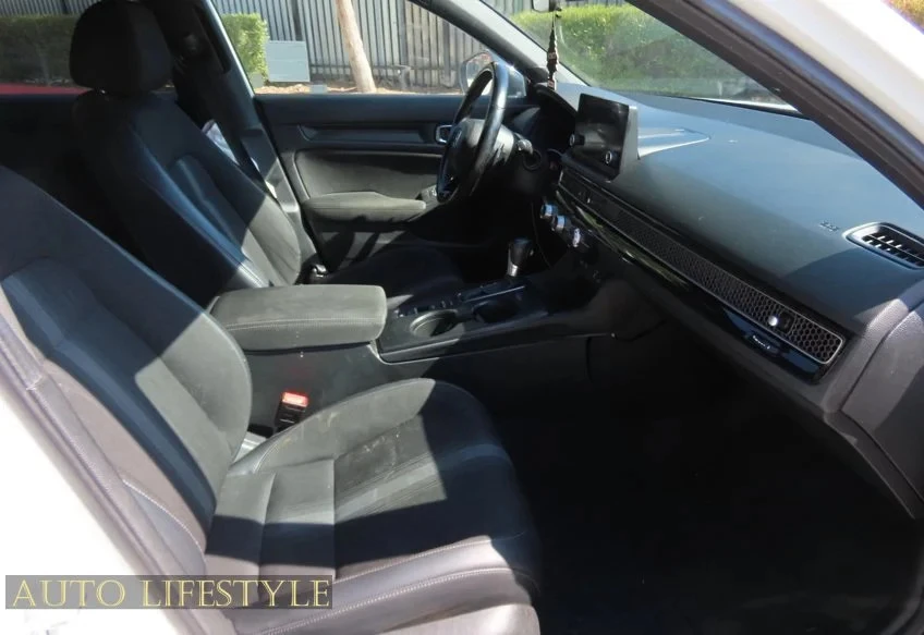 2022 Honda Civic 11th Gen - Image 25 of 31