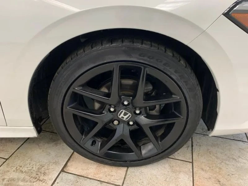 2022 Honda Civic 11th Gen - Image 9 of 12