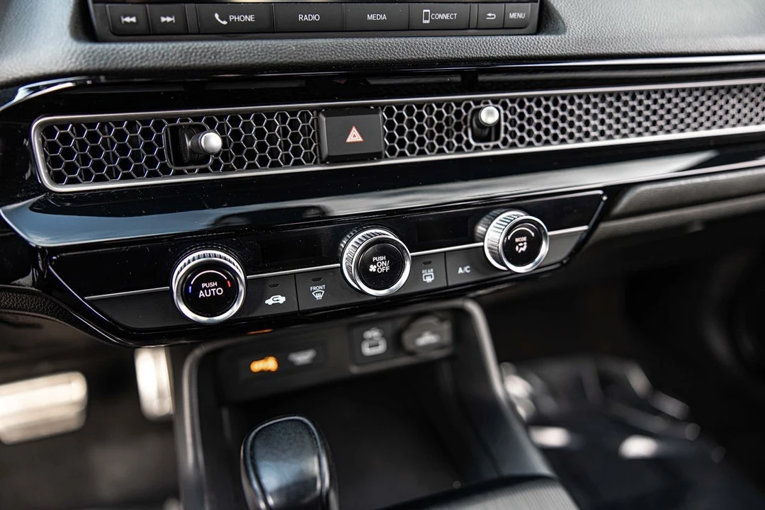 2022 Honda Civic 11th Gen - Image 27 of 31