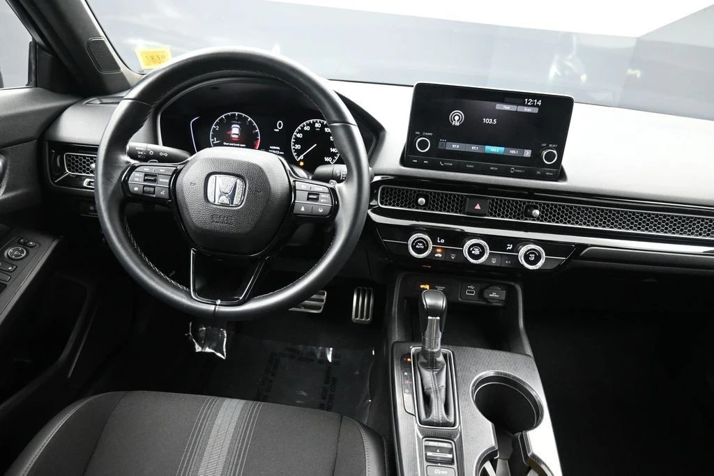 2022 Honda Civic 11th Gen - Image 19 of 31