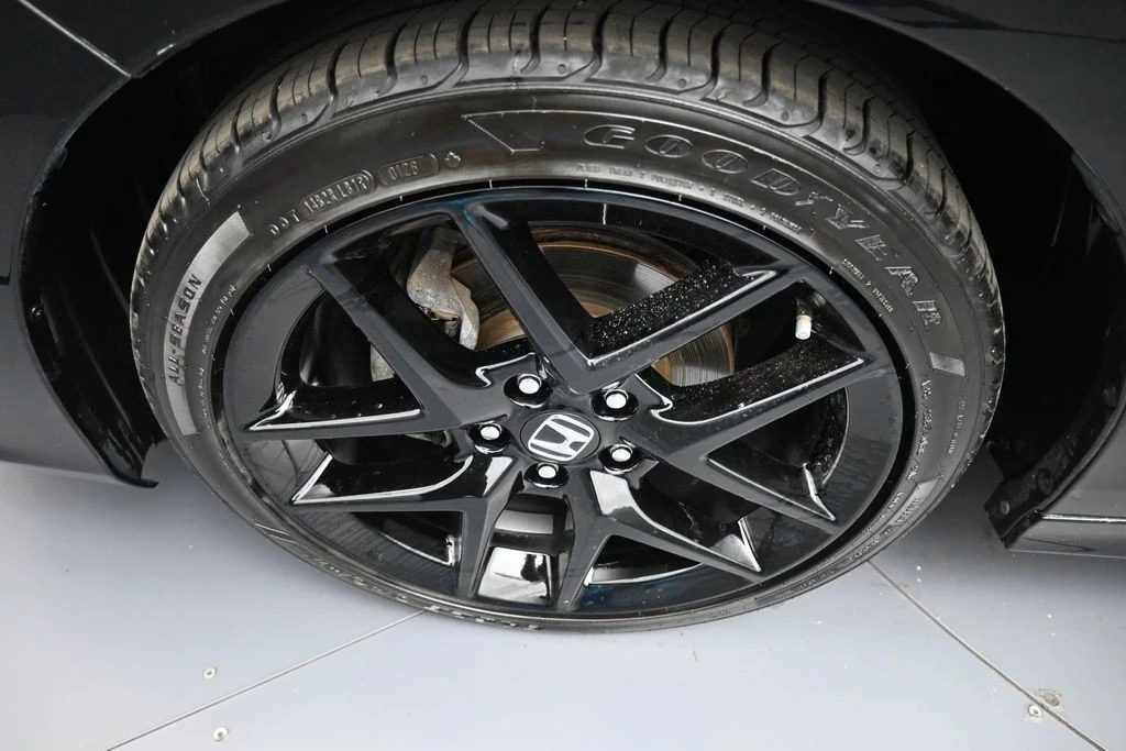 2022 Honda Civic 11th Gen - Image 14 of 31