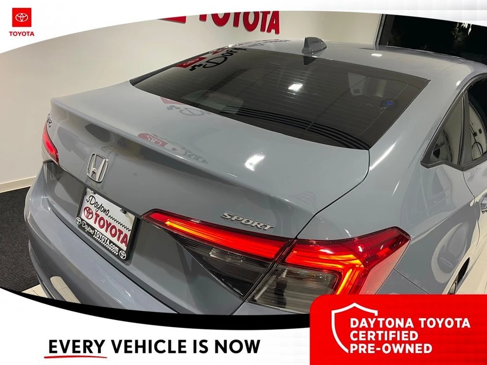 2022 Honda Civic 11th Gen - Image 10 of 12