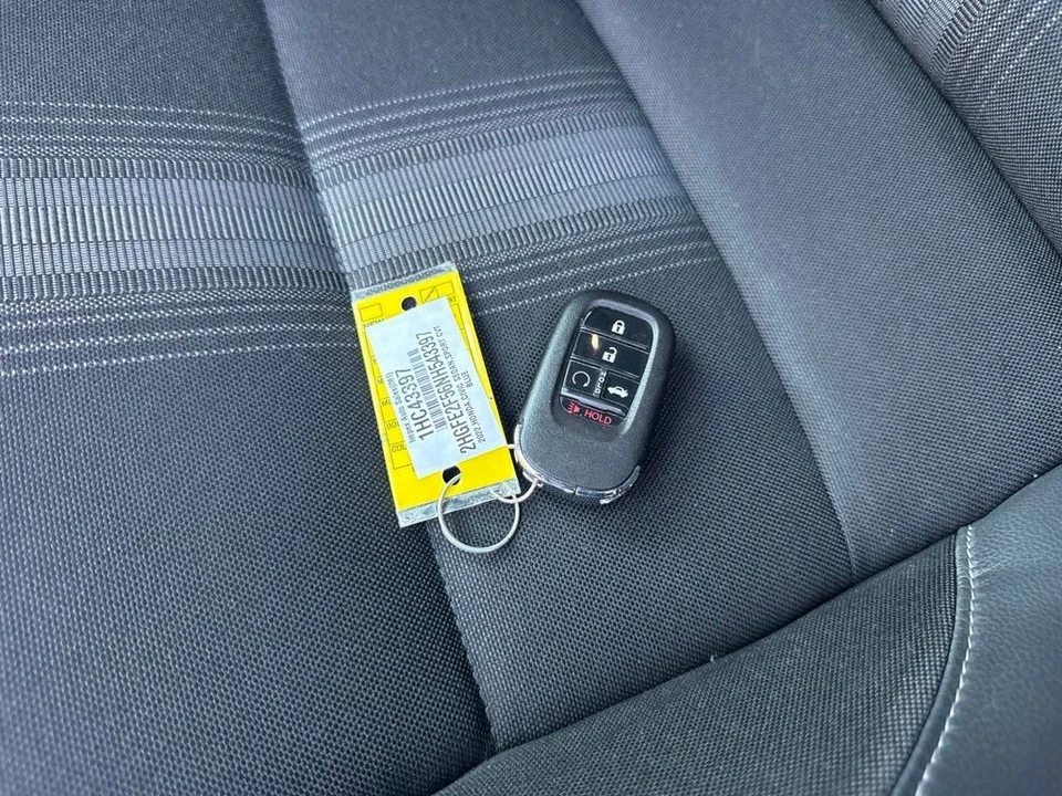 2022 Honda Civic 11th Gen - Image 27 of 31