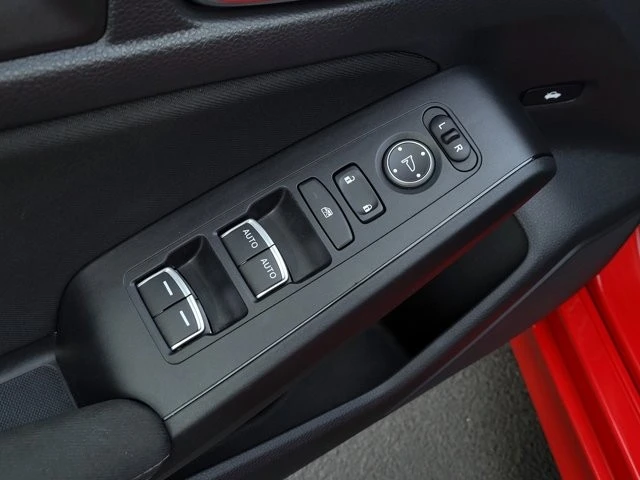 2022 Honda Civic 11th Gen - Image 10 of 12