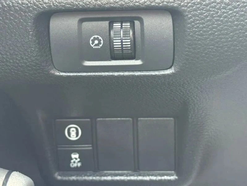 2022 Honda Civic 11th Gen - Image 8 of 12