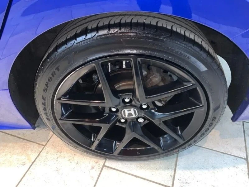 2022 Honda Civic 11th Gen - Image 9 of 12