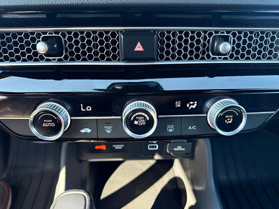 2022 Honda Civic 11th Gen - Image 15 of 29