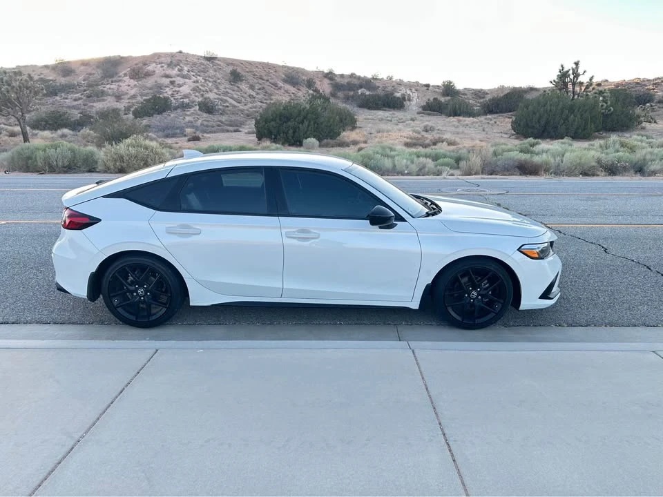 2022 Honda Civic 11th Gen - Image 8 of 11