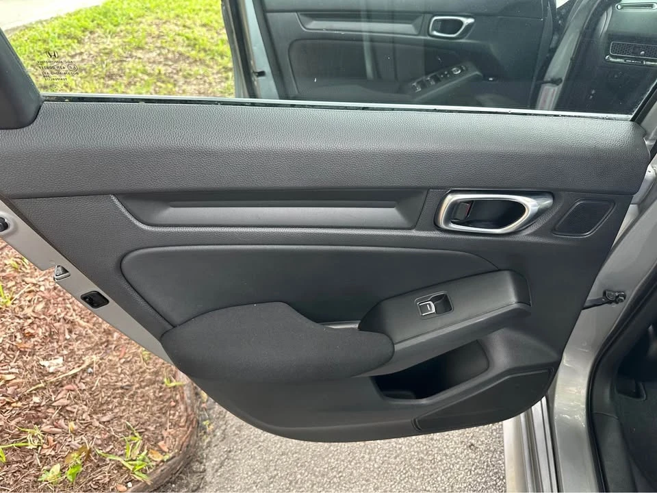 2022 Honda Civic 11th Gen - Image 8 of 13