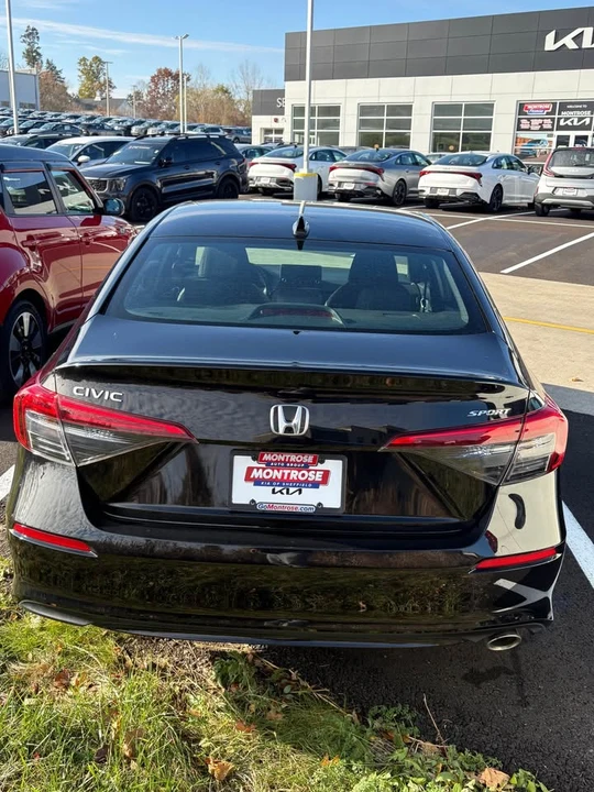 2022 Honda Civic 11th Gen - Image 2 of 7