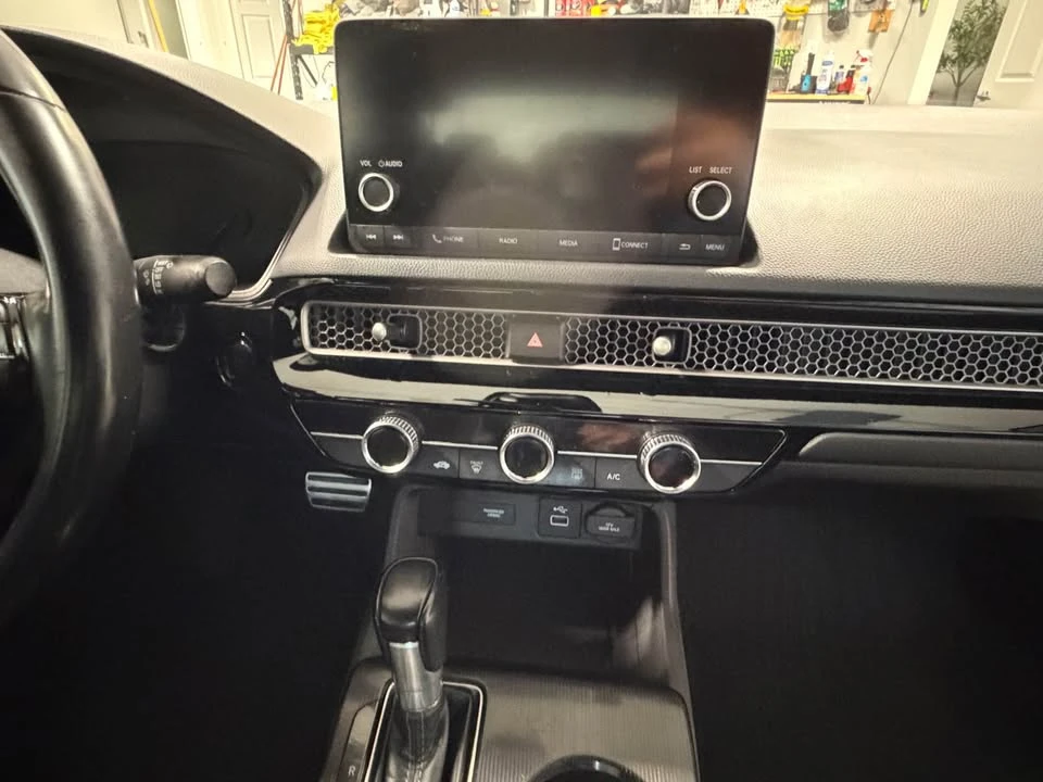 2022 Honda Civic 11th Gen - Image 17 of 19